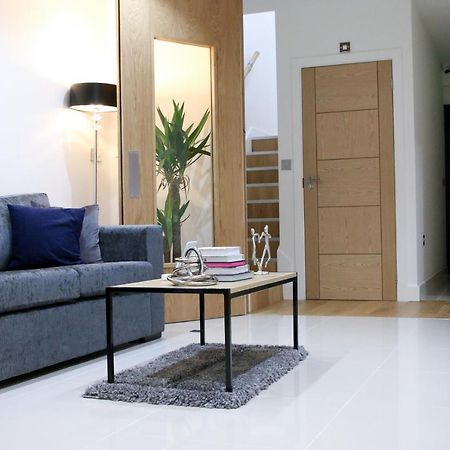 Executive Bright And Airy Studio Apartment In Sydenham Лондон Екстер'єр фото