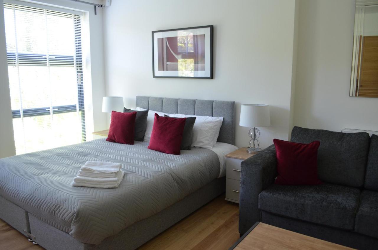 Executive Bright And Airy Studio Apartment In Sydenham Лондон Екстер'єр фото