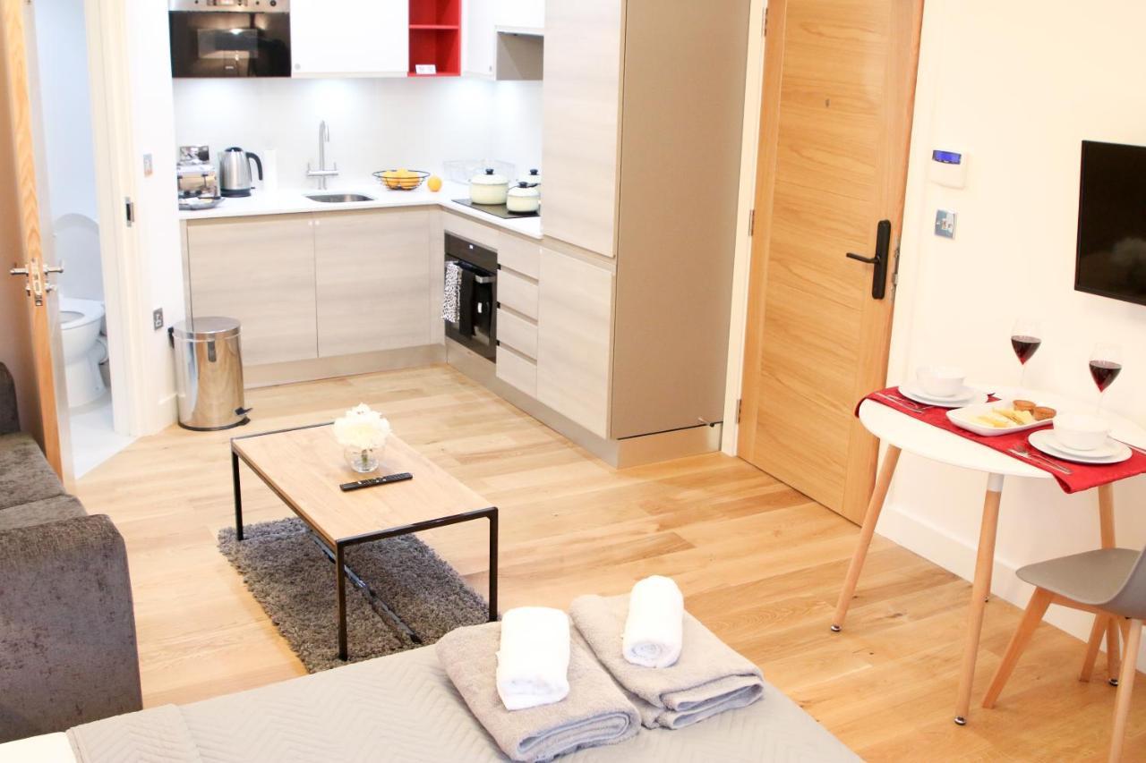 Executive Bright And Airy Studio Apartment In Sydenham Лондон Екстер'єр фото